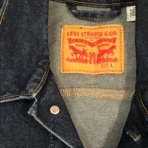 Men’s Levi Jean Jacket- Size: L